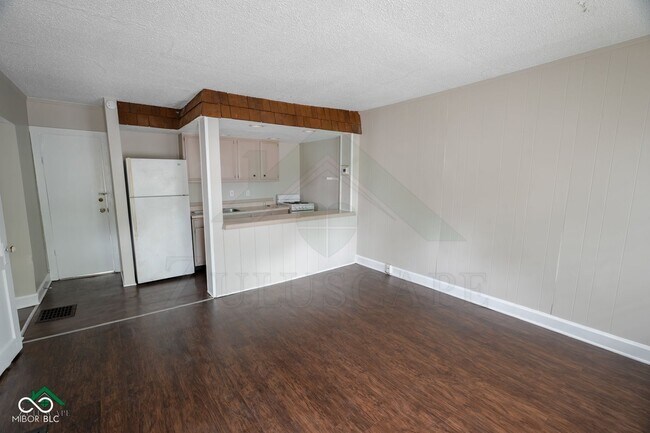 Foto del edificio - 723 N Reserve St