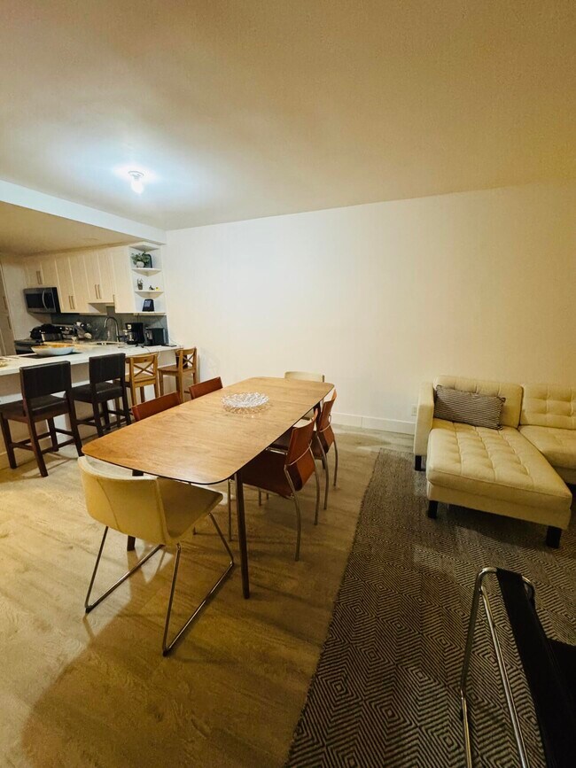 Foto del edificio - 2800 N Palm Aire Dr