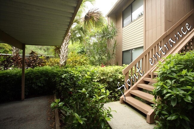 Building Photo - 1636 Brookhouse Dr