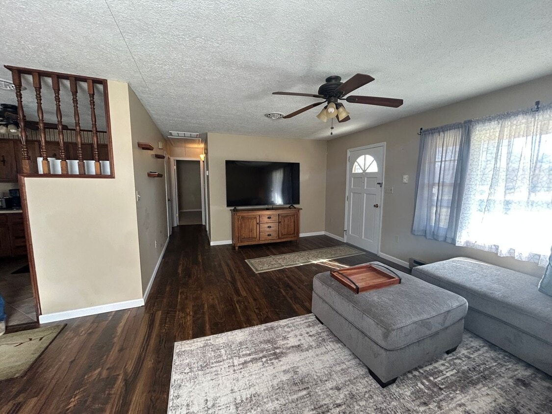 For Rent — Charming Furnished 2 Bedroom Home in Belspring, VA - For Rent — Charming Furnished 2 Bedroom Home in Belspring, VA