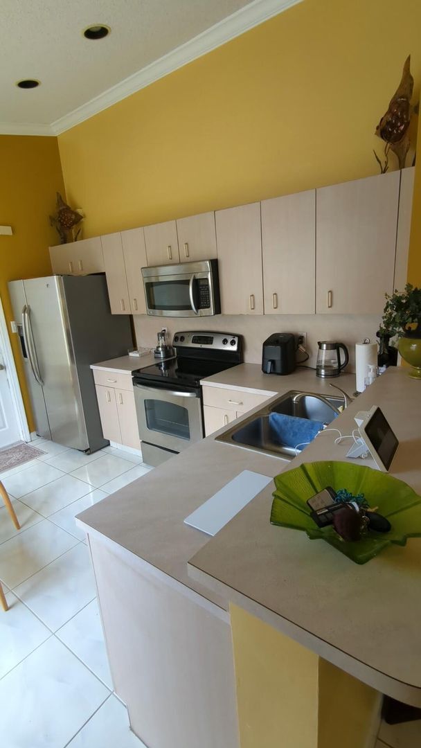 Foto del edificio - 1481 SW 105th Ave