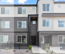 Building Photo - 1146 W 340 S