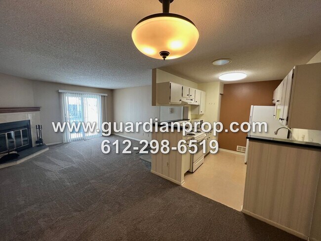 Foto del edificio - 2nd Floor Condo for September, Balcony, Fi...