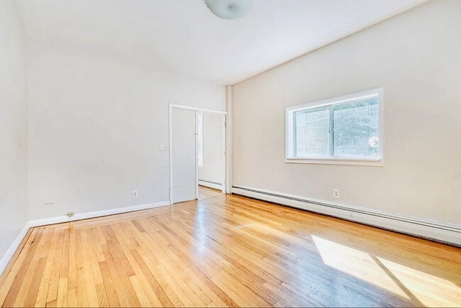 Photo - 187 Washington St Apartment