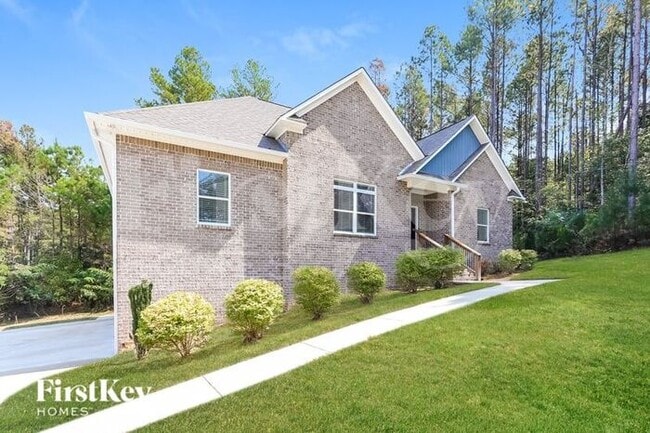 Building Photo - 165 Whispering Way