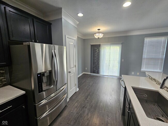 Building Photo - 9062 Sparta Dr