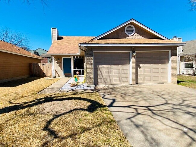 Building Photo - 11716 Tallow Field Way