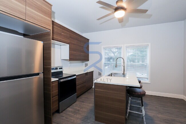 Foto del edificio - Graceful Living in the Heart of Carey Park – 3BR/2BA