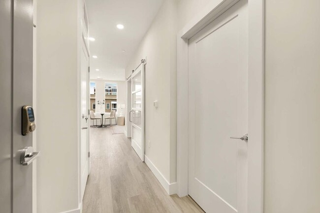 Building Photo - Calloway