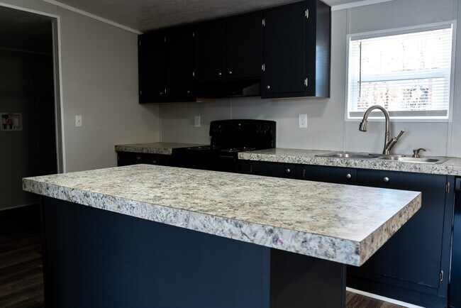 Foto del edificio - 120A Parker Dr