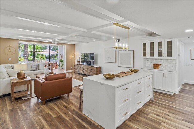 Foto del edificio - 716 Bayport Way