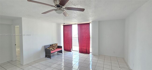 Foto del edificio - 1800 Collins Ave