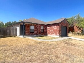 13822 Villa Camino