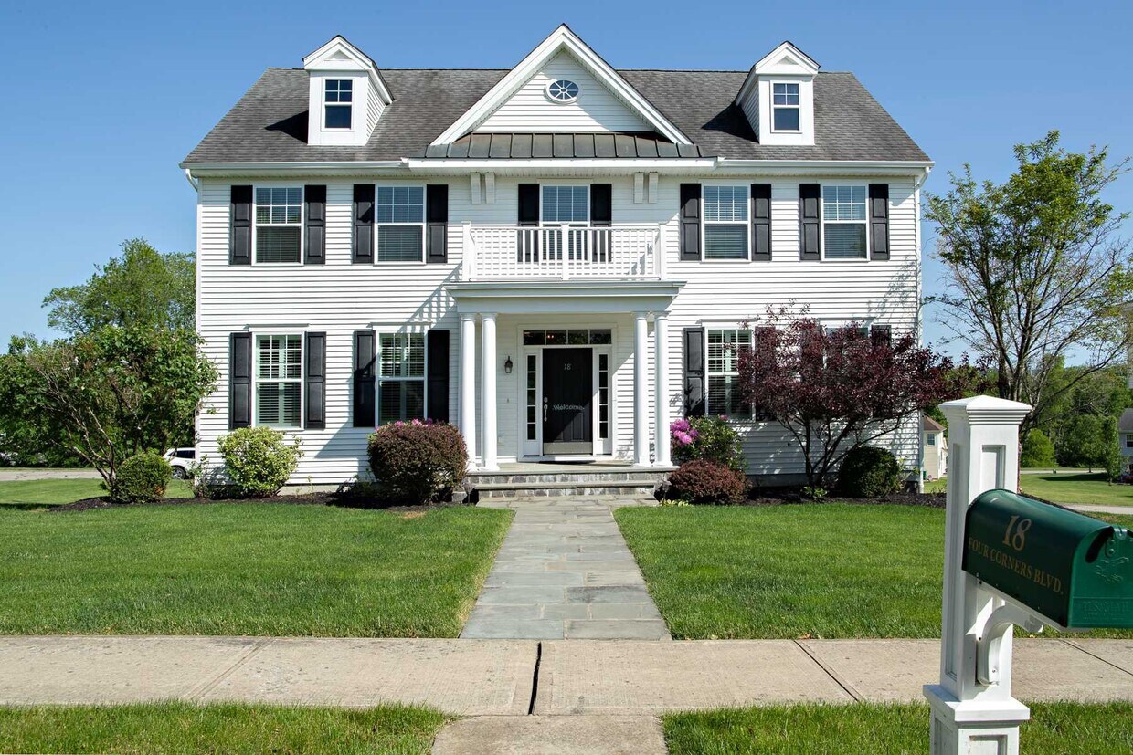 18 Four Corners Blvd, Hopewell Junction, NY 12533 House Rental in