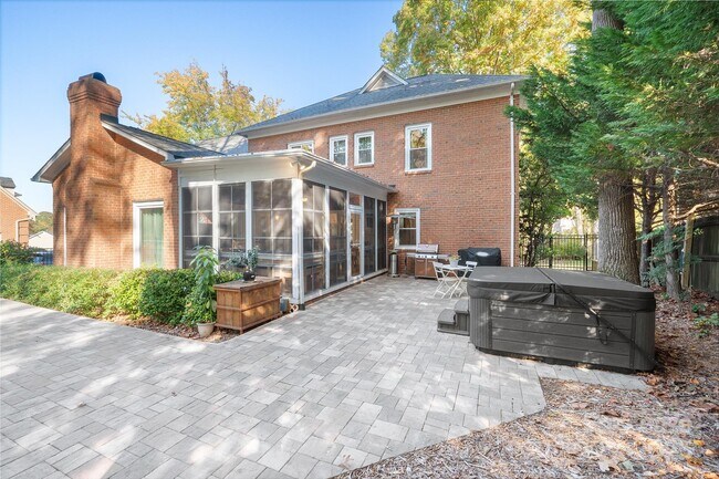 Foto del edificio - 16516 Plantation Woods Dr