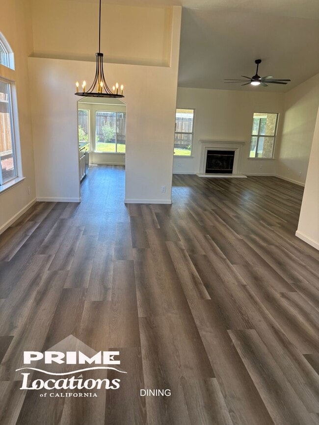 Building Photo - Newly updated 4 bedroom west Roseville home