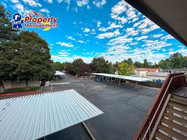 Foto del edificio - 1656 S Barlow Ln