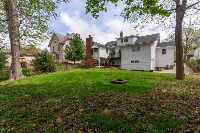 Building Photo - 1215 Mt Pleasant St