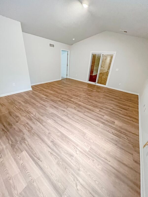 Building Photo - 4029 Highland Ave