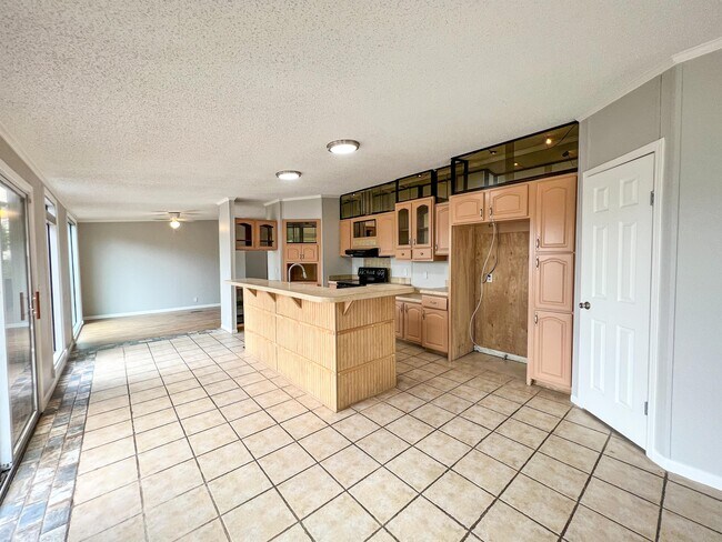 Building Photo - 150 Rayner Ct