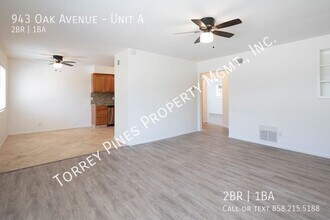 Building Photo - 943 Oak Ave