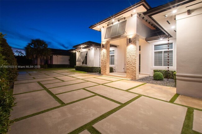 Foto del edificio - 10203 SW 136th St