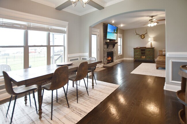 Foto del edificio - Pet Friendly Five Bedroom!