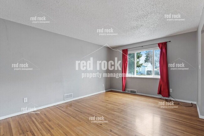 Foto del edificio - 1817 N Smith St