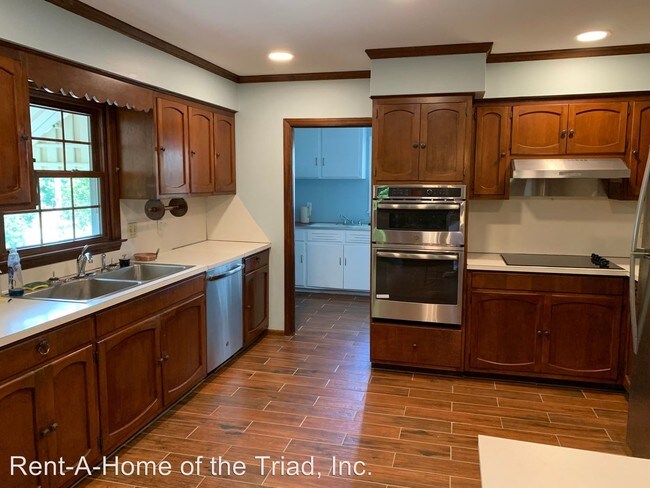 Foto del edificio - 4 br, 2 bath House - 5107 North Church Street