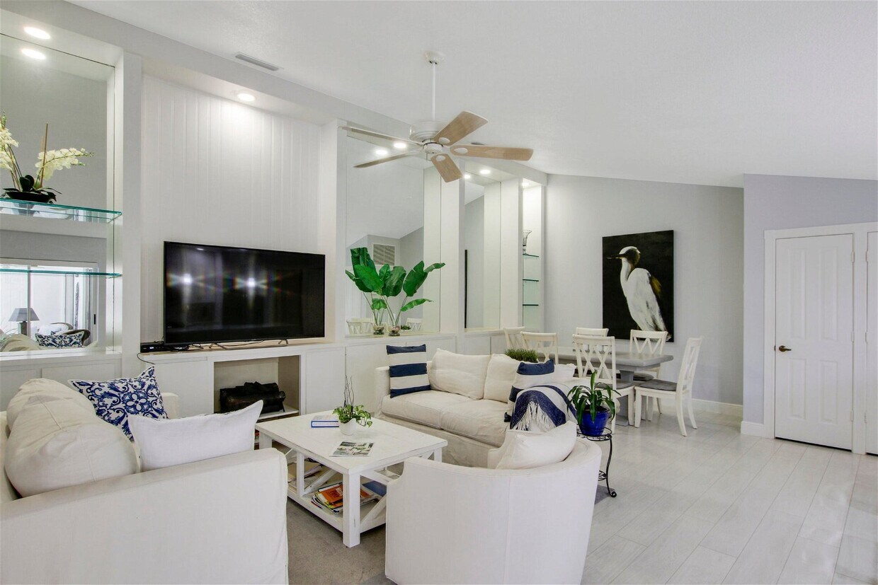 Foto del edificio - 5701 Red Oak Ct