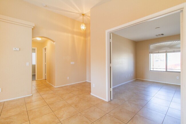 Building Photo - TAKE **$300.00** OFF YOUR MOVE IN COST! CU...