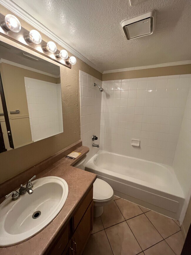 Building Photo - 4284 Vornsand Dr