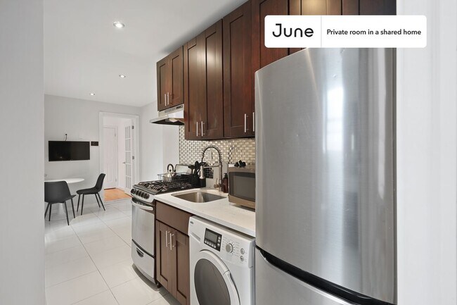 Foto del edificio - Room in Shared 3 bed/1 bath home in Upper West Side
