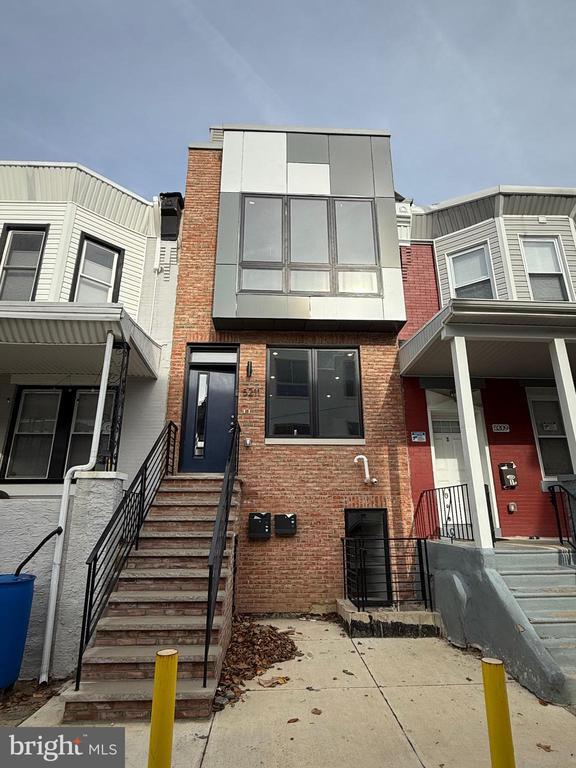 Primary Photo - 5211 Chancellor St
