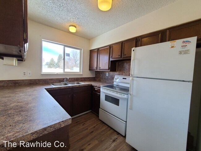 Foto del edificio - 5 br, 3 bath House - 6720 Sullivan Avenue