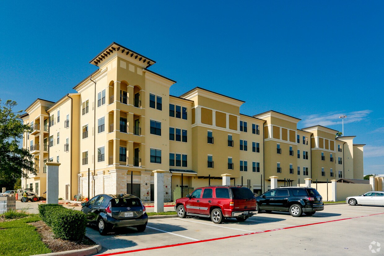 The Solana Preserve Vintage Park Apartments Houston, TX