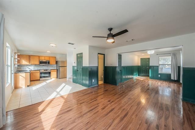 Foto del edificio - 1906 Beach Dr