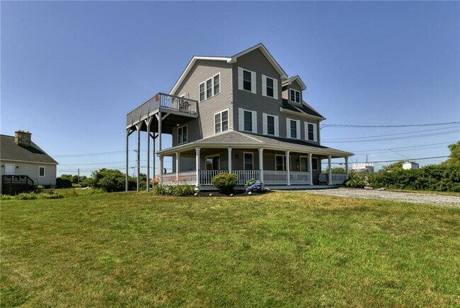 Building Photo - 3 Pilgrim Ave