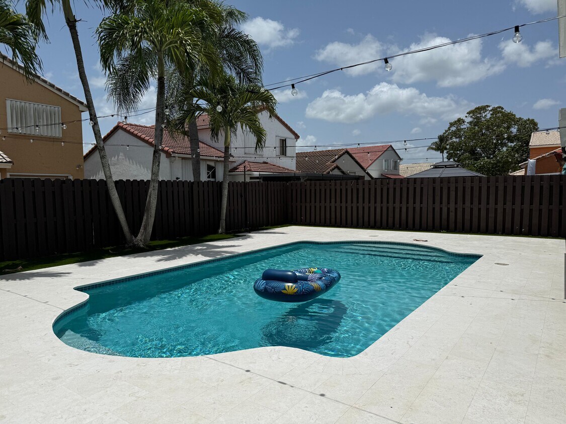 Photo - 16058 SW 85th St (Miami, FL)
