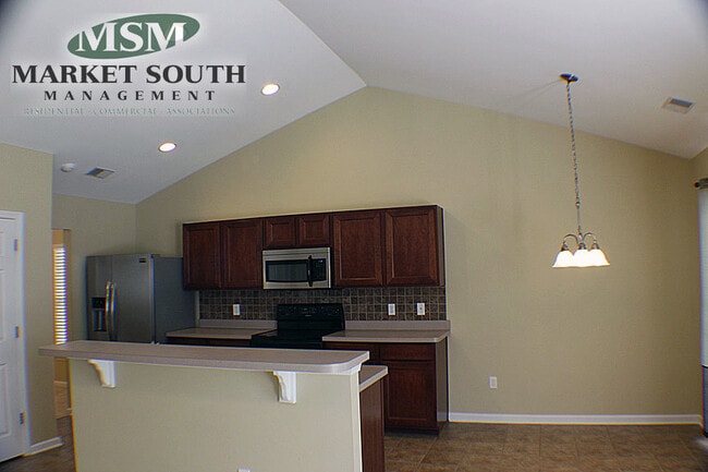 Building Photo - HAMILTON GROVE SUBDIVISION -- I-16 & I-95 CONVENIENCE