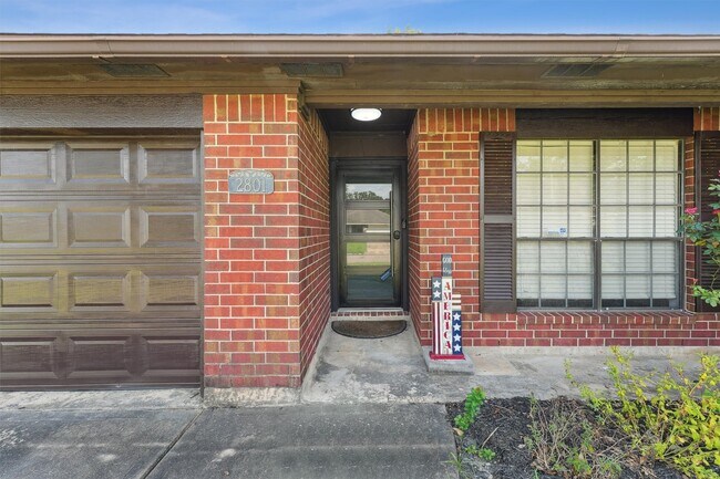 Foto del edificio - 2801 Dove Tree Dr