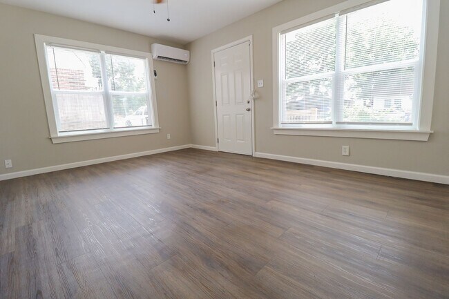 Foto del edificio - 1705 N Atlanta Duplex
