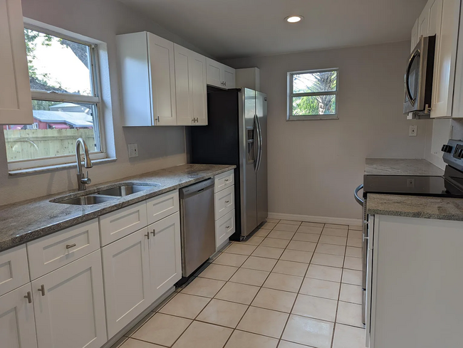 Foto del edificio - 7313 51st Ave N