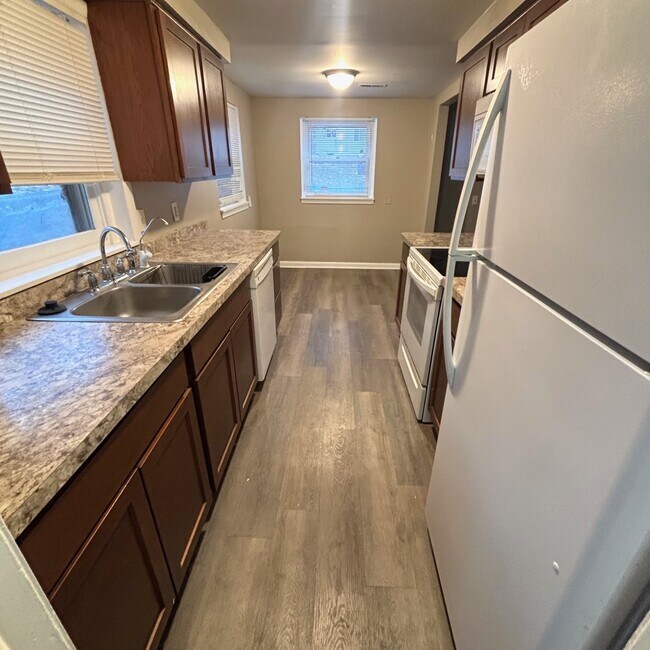 Foto del edificio - 5705 Potter St