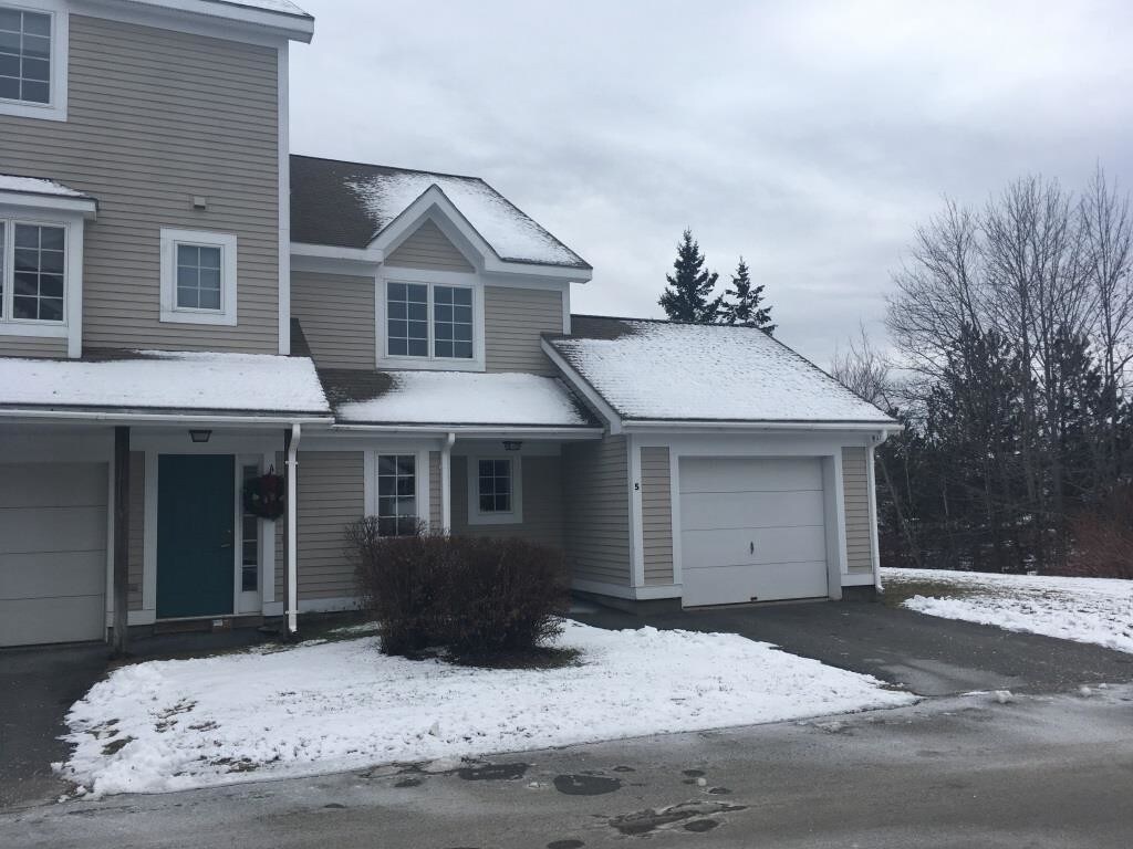 307 Garland St, Bangor, ME 04401 Apartments in Bangor, ME