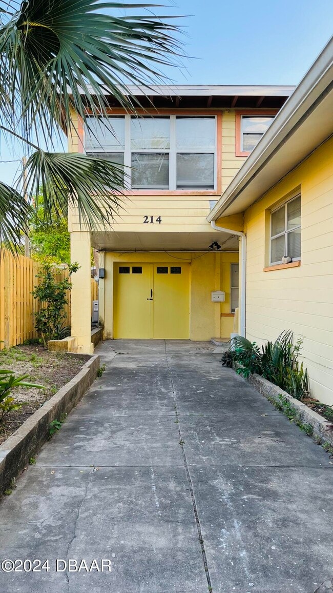Building Photo - 212 Glenview Blvd