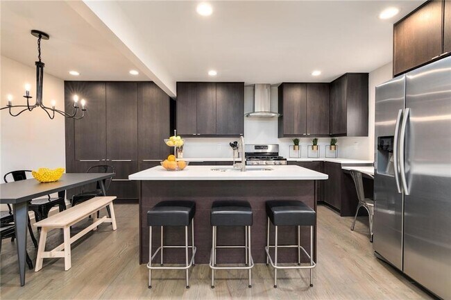 Building Photo - 799 Verner St NW