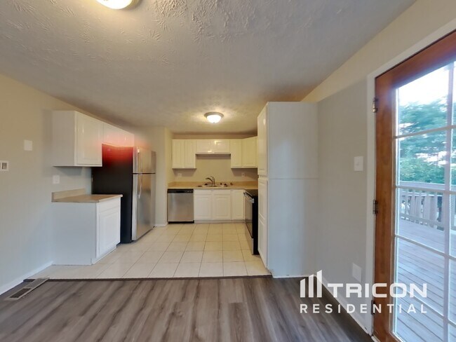 Foto del edificio - 7913 Jody Knoll Rd