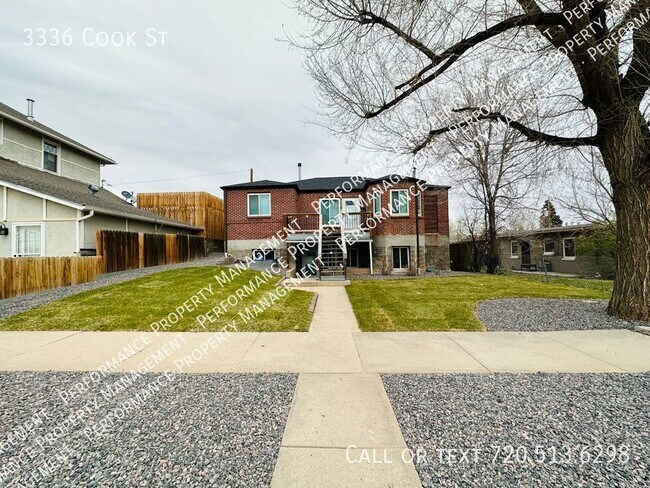 Foto del edificio - Spacious Lower Level Duplex in Clayton Nei...