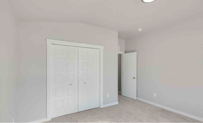 Building Photo - 923 S Nautilus Ave